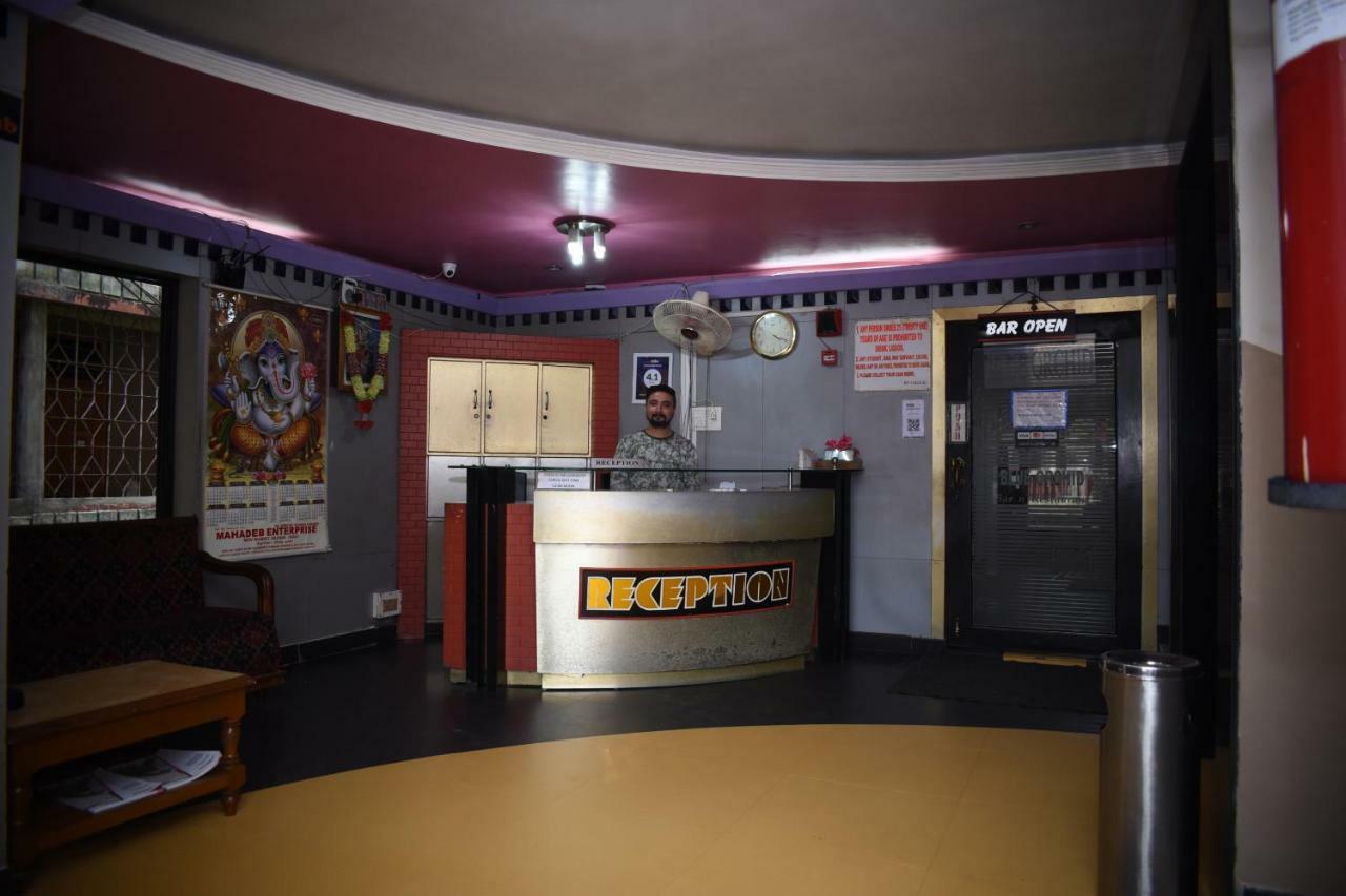 Spot On 37646 Hotel Centre Palace Silchar Esterno foto