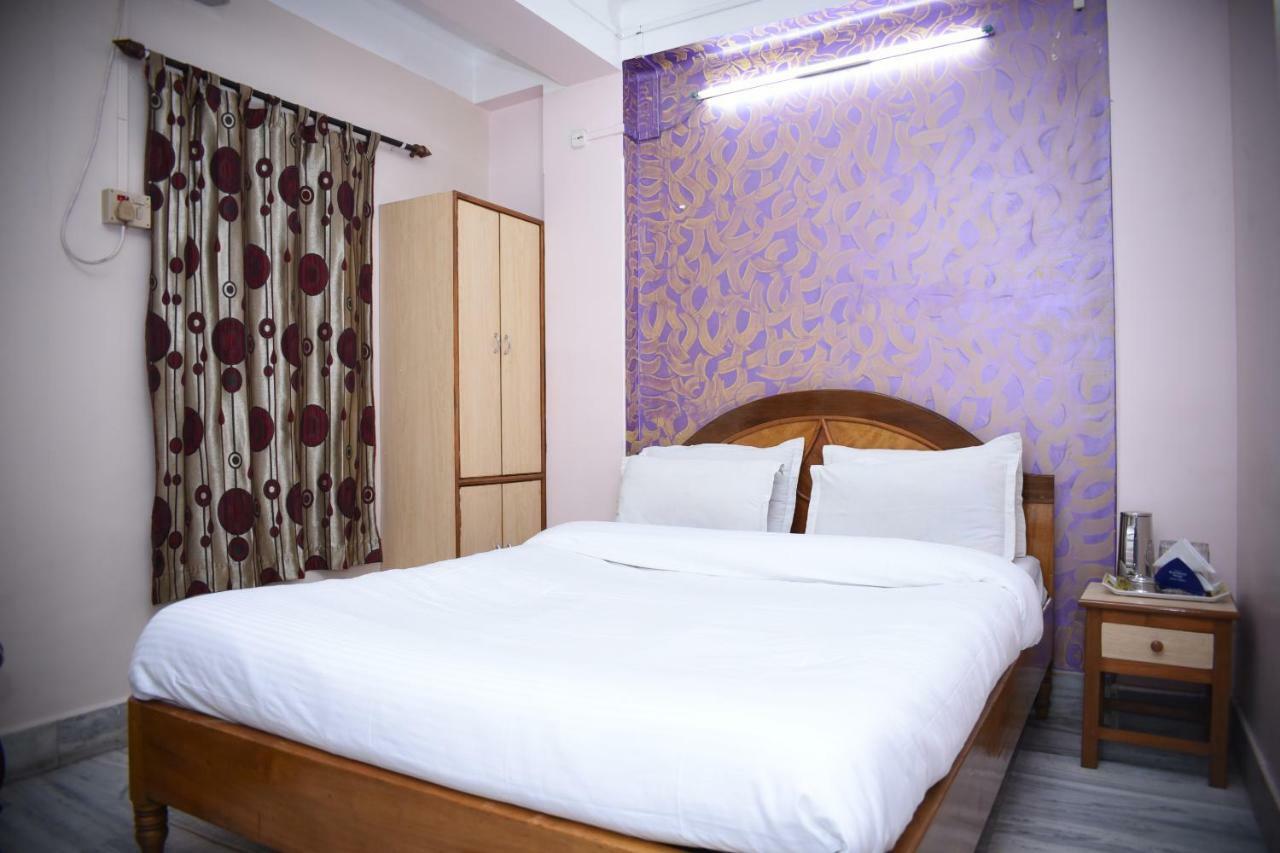 Spot On 37646 Hotel Centre Palace Silchar Esterno foto