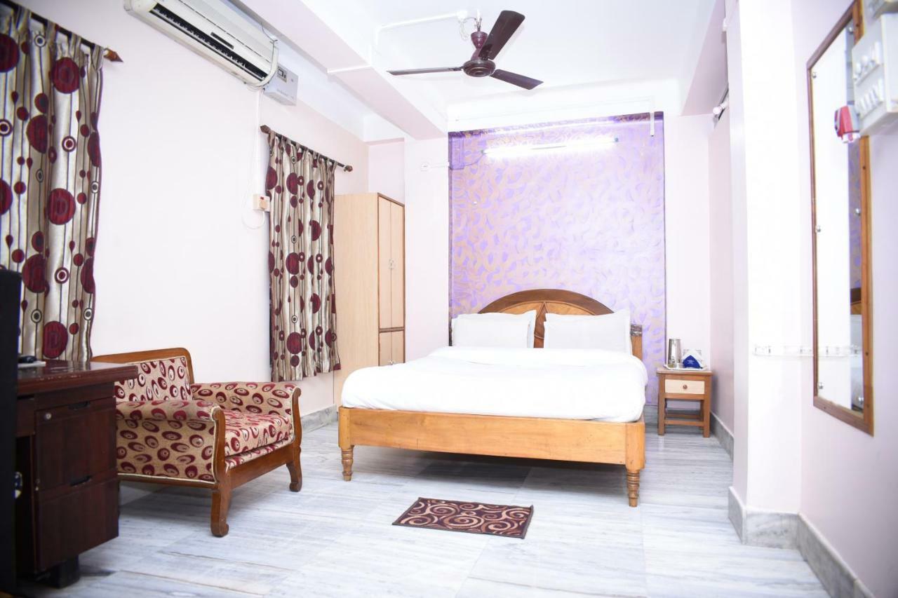 Spot On 37646 Hotel Centre Palace Silchar Esterno foto